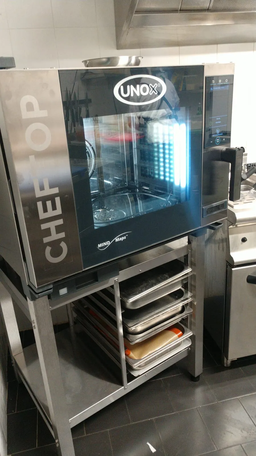 Unox Cheftop Mind.Maps Plus - cheftop-5-teglie-stand-alto.webp