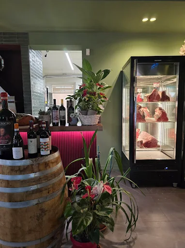 Locanda San Martino - vetrina-bistecche.webp
