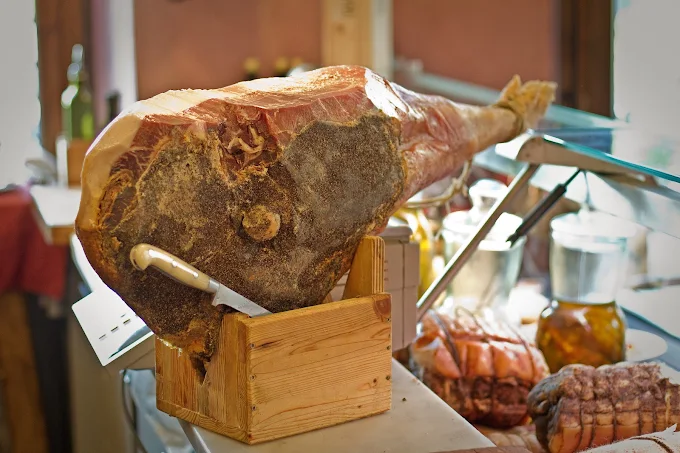Osteria del Maialetto - prosciutto.webp
