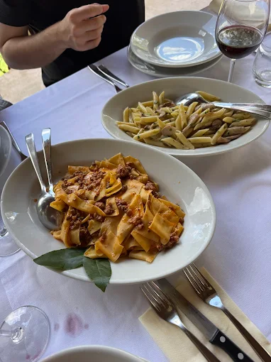 Trattoria da Sandrino - pappardelle-al-ragu.webp